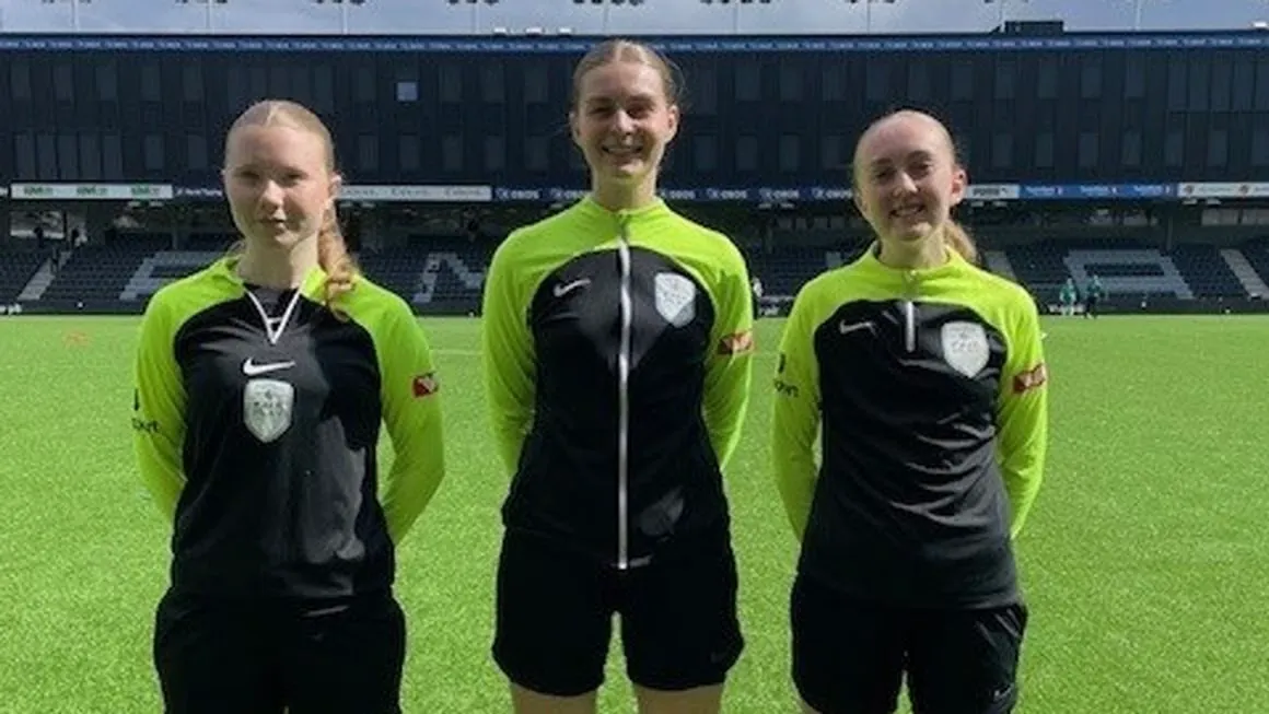 Andrea assistentdommer i 2. div