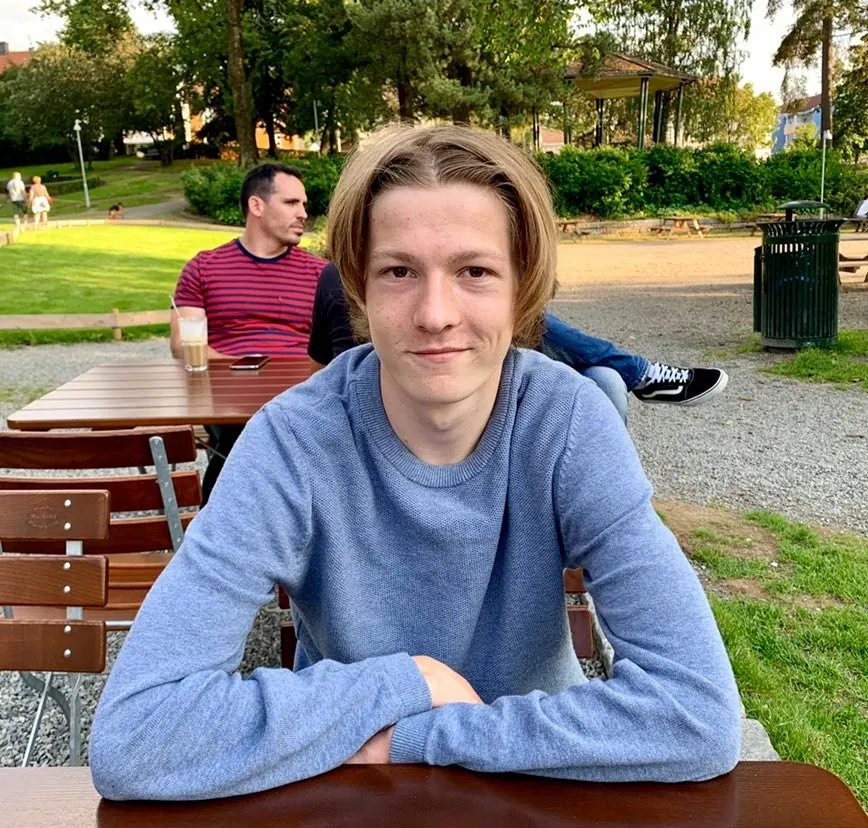 Gutten med fotballhodet
