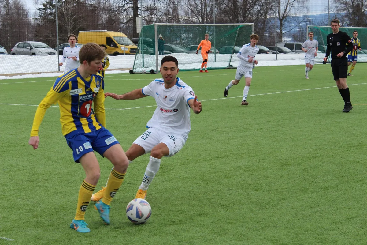 Lokalderby fredag kl. 19.30